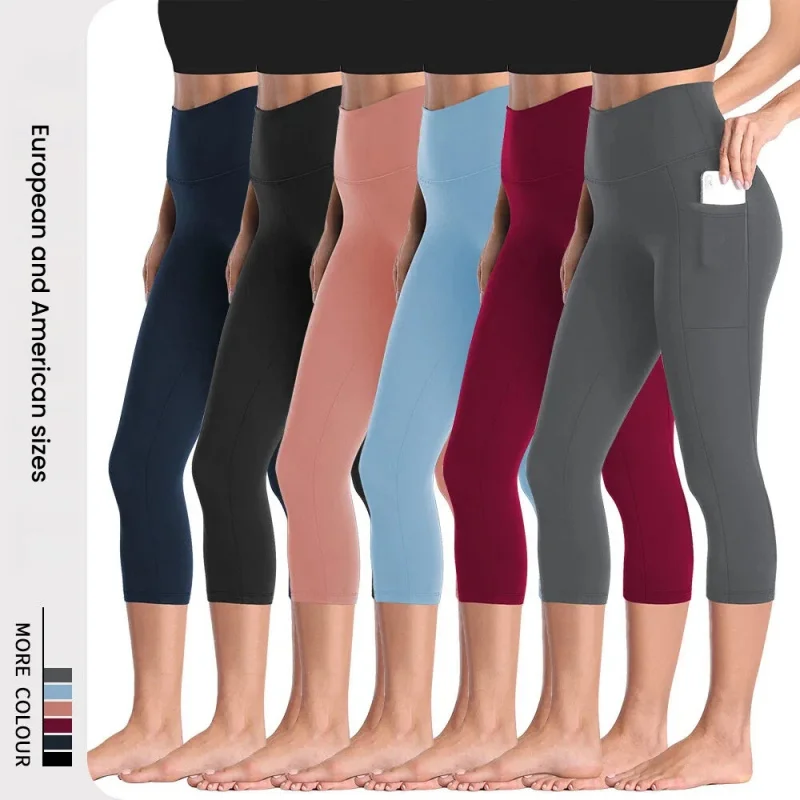 Pocket Capri Yoga Legging in Navy Blue